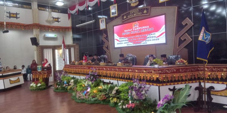 Ria Hartini Fraksi PDIP Secara Resmi Dilantik Sebagai Ketua DPRD Metro